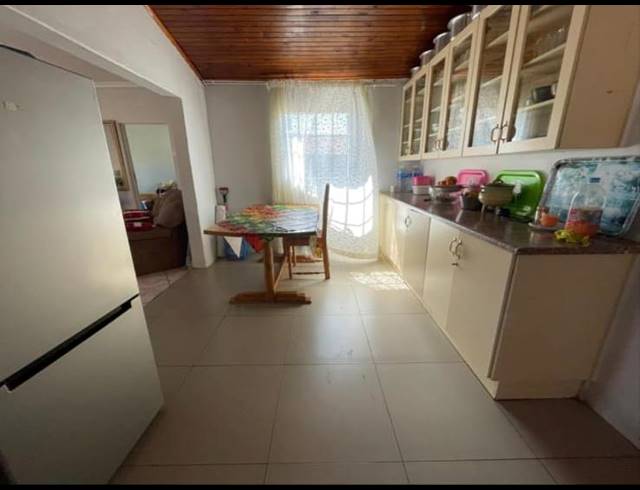 4 BEDROOM HOUSE FOR SALE IN FERNWOOD